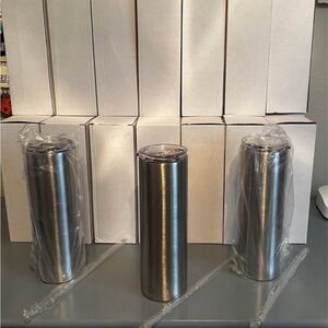 MarkerFlo - Brand New 30oz Skinny Straight Tumblers        $8.00 each